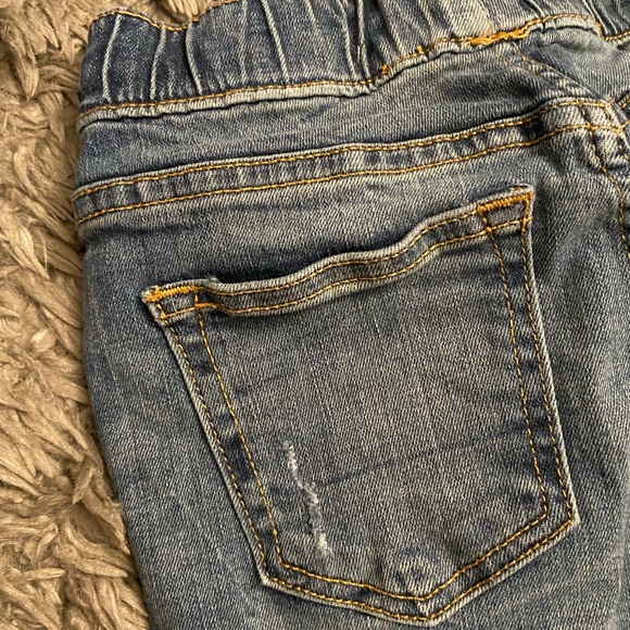 Old Navy Karate Slim Fit Shorts - Picture 5 of 10